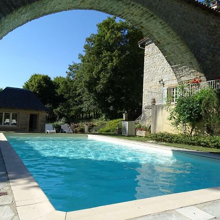 Les Tilleuls Saint-Georges-de-Luzencon Exterior photo